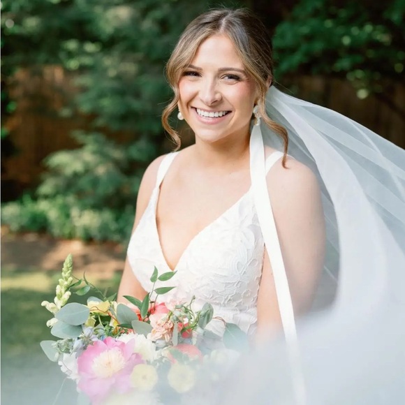 Meet your Posher, Emily - Picture 1 of 1